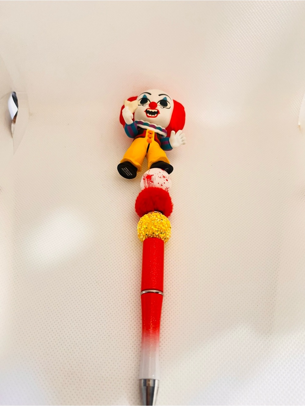 Red Clown IT Pennywise Beaded Pen - Picture 3 of 3